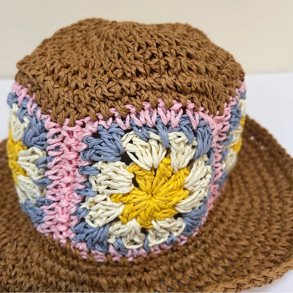 NWT DAVID and YOUNG Crochet Granny Square Straw Bucket Hat - Picture 4 of 14